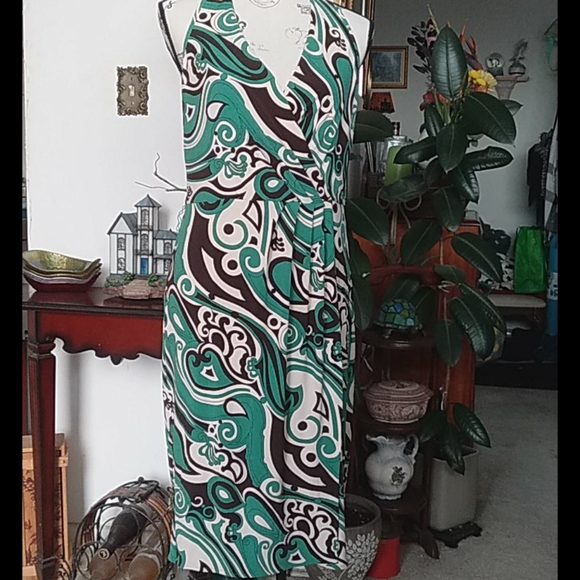 Dress - Picture 1 of 2